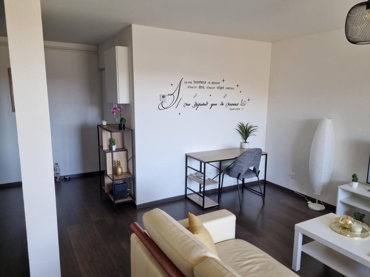 Bel Appartement 2 Chambres ,Residence Privee 日韦 外观 照片